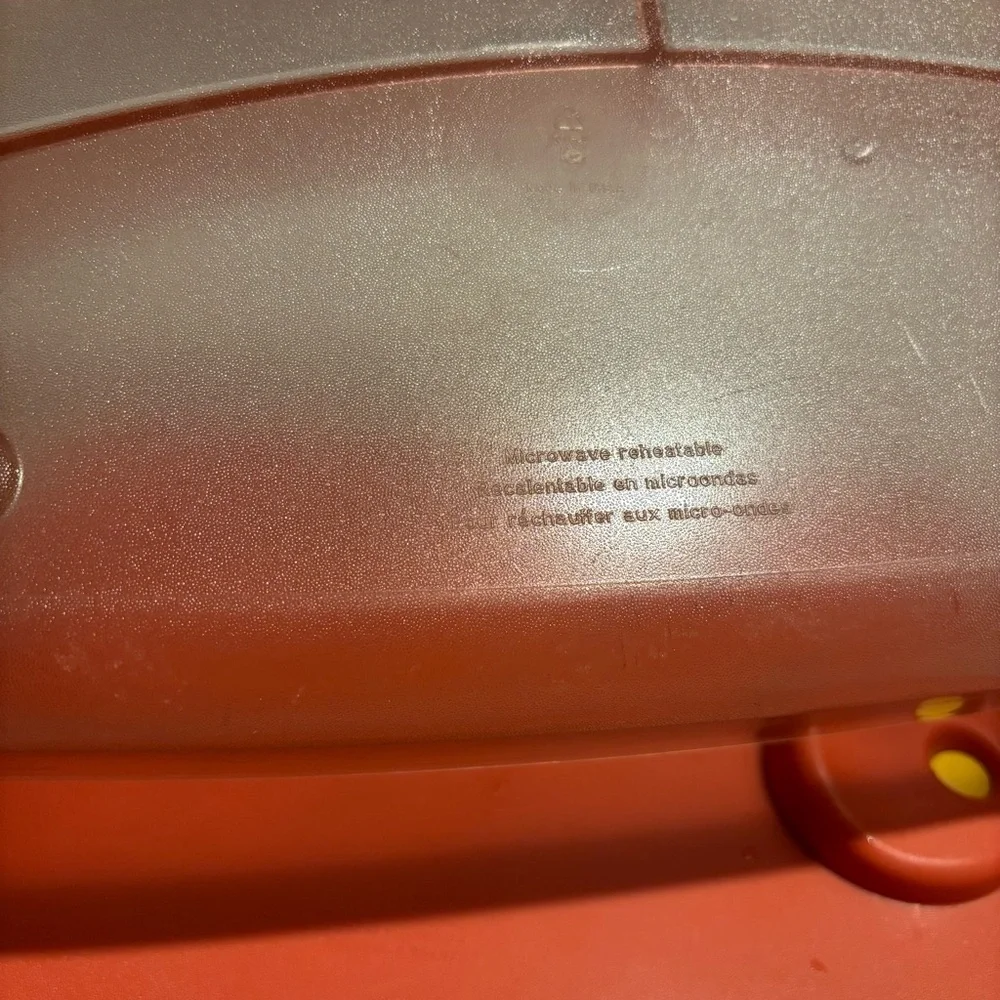 tupperware vent n serve divided dish rectangle food prep orange made in USA